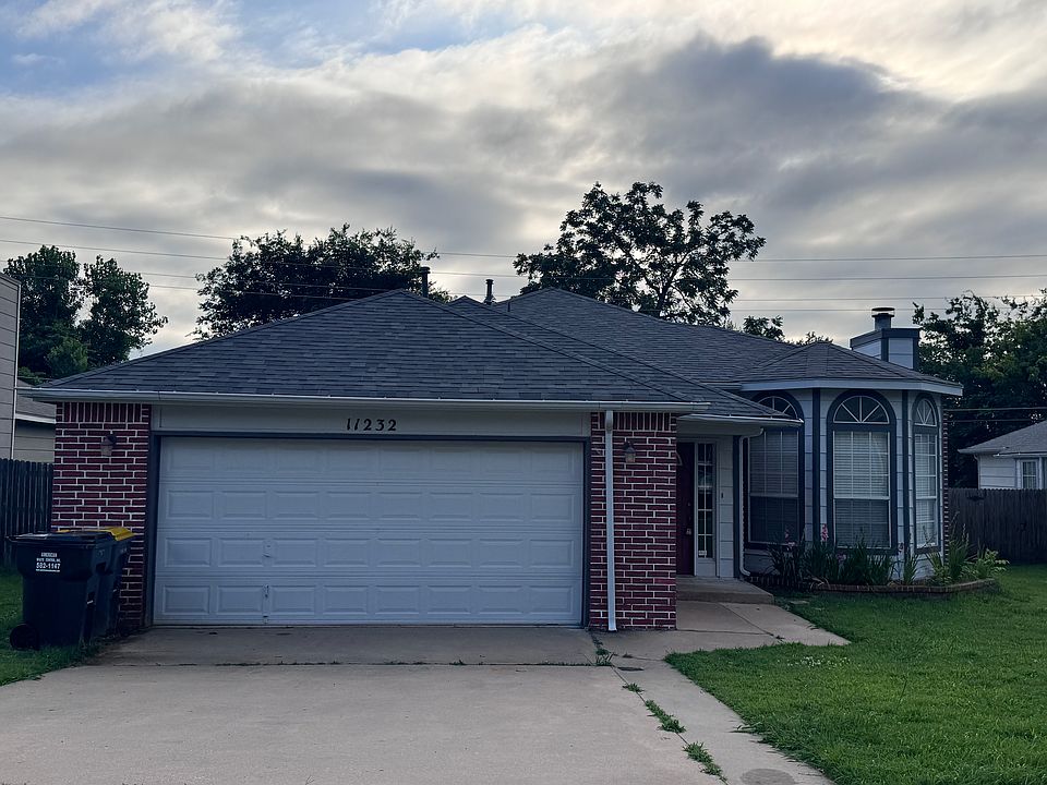 1st image of 11232 S Nandina Ave