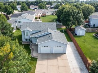 4415 Turnbow Ln, Bismarck, ND 58503