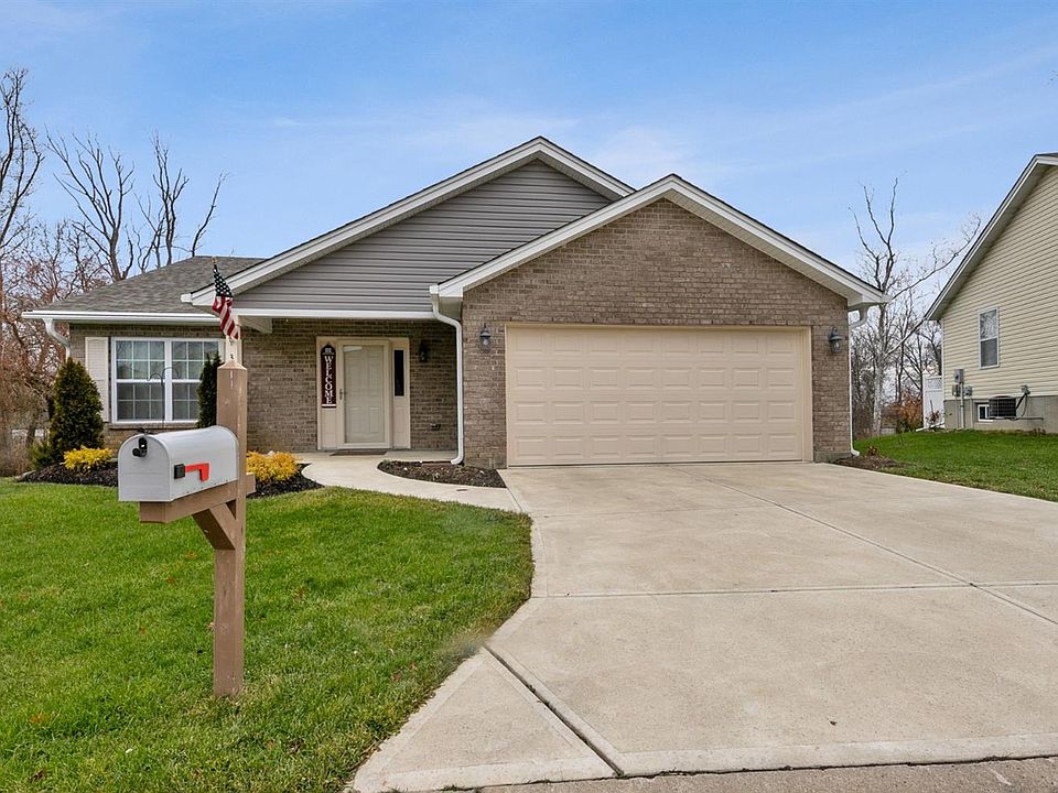 1st image of 30 W Persimmon Dr