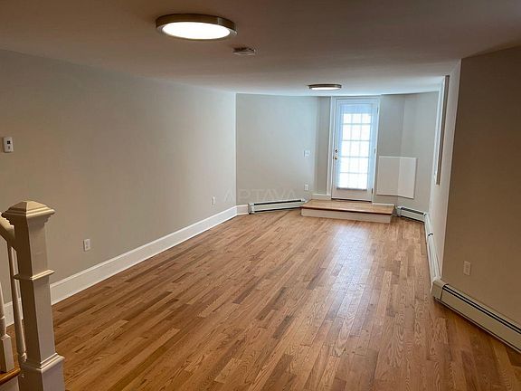 2nd image of 459 Medford St #7