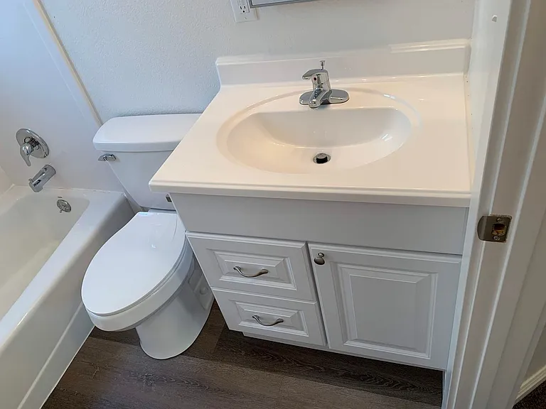 399 W 200 N — Photo 27