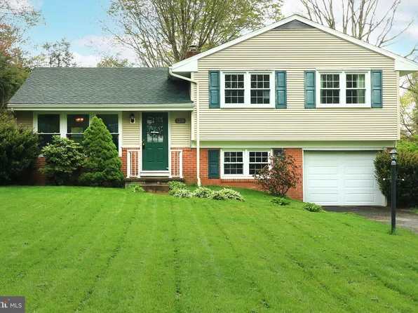 1231 E Park Hills Ave, State College, PA 16803