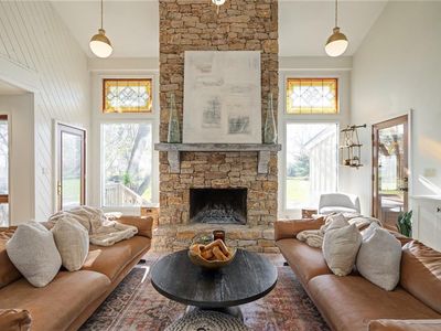 6747 W 164th Ter, Stilwell, KS, 66085