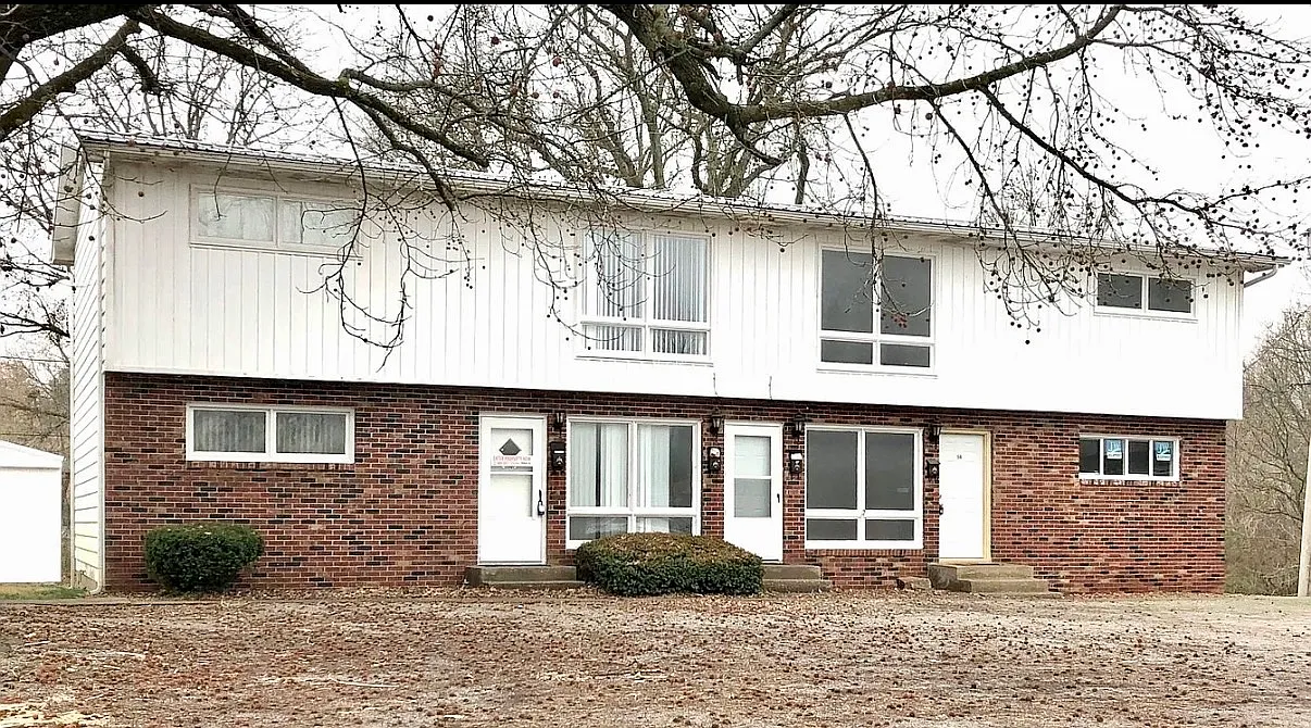 627 N Bryan Ave - 9 — Photo 1