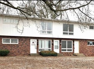 627 N Bryan Ave APT 9, Carterville, IL 62918