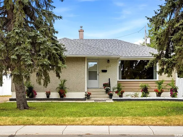 202 McCannel STREET, Regina, SK S4R 3V1