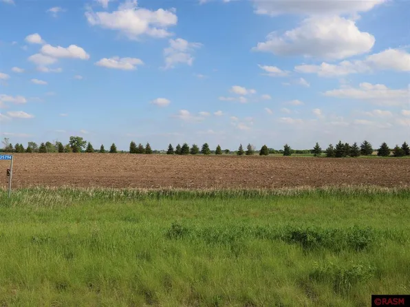 35794 Sharon Prairie Dr, Le Sueur, MN 56058