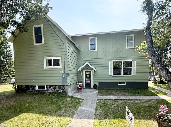 58684 Water St, Calumet, MI 49913
