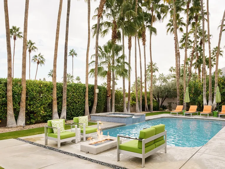 Pool with fire pit