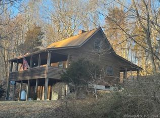 230 Pendleton Hill Rd, North Stonington, CT 06359