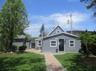 2834 Jolley Ave, Waukegan, IL 60085