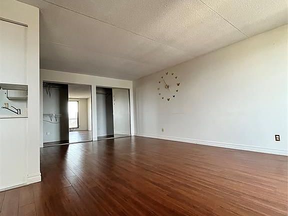 3rd image of 150 Park St W #1607