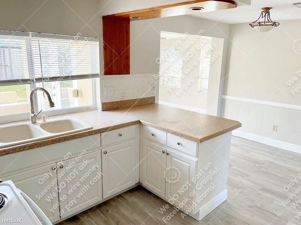 1st image of 4024 Menlo Ct