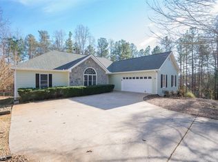 4131 Cottonwood Dr, Braselton, GA 30517