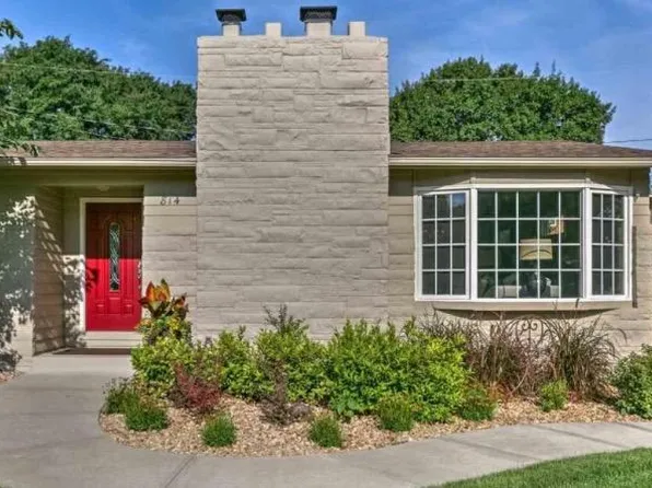 814 Dillon Dr, Omaha, NE 68132