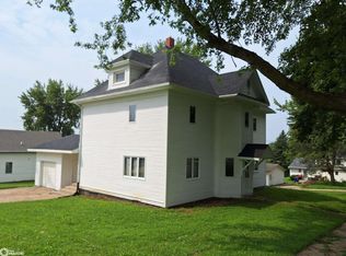 217 N Main St, Halbur, IA 51444