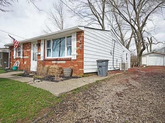 3rd image of 68 Suncrest Dr