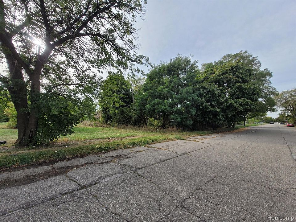 2nd image of 6935 E Congress St