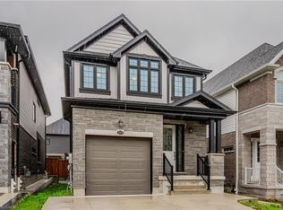 119 Monarch Woods Dr, Kitchener, ON N2P 2J6