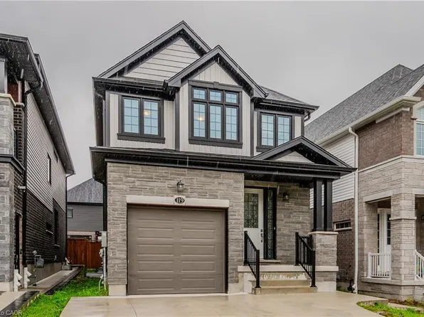 119 Monarch Woods Dr, Kitchener, ON N2P 2J6