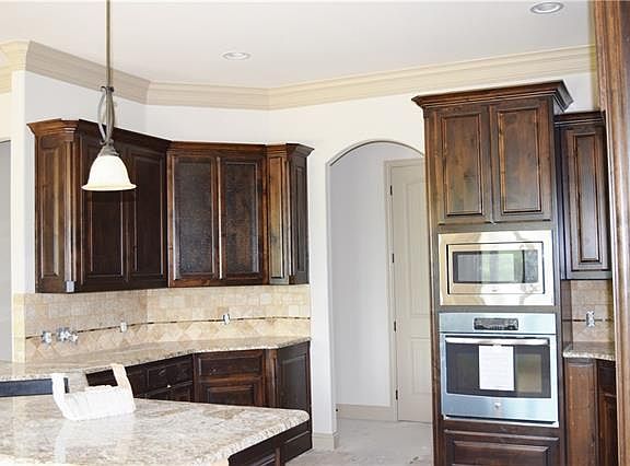 5th image of 10231 Mustang Wells Dr