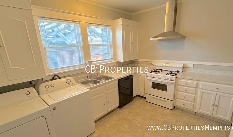 44 N Belvedere Blvd #44 — Photo 2