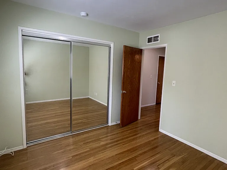 3355 Manning Ave #17 — Photo 20