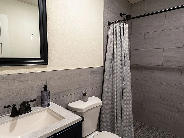 Easy Street Townhomes — Photo 9
