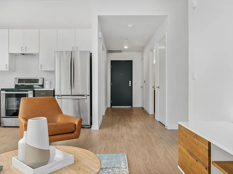 927 U St #301 — Photo 28