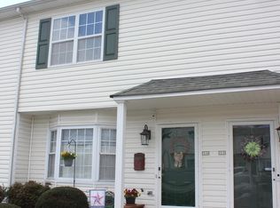 1216 Cross Creek Cir APT X-8, Greenville, NC 27834