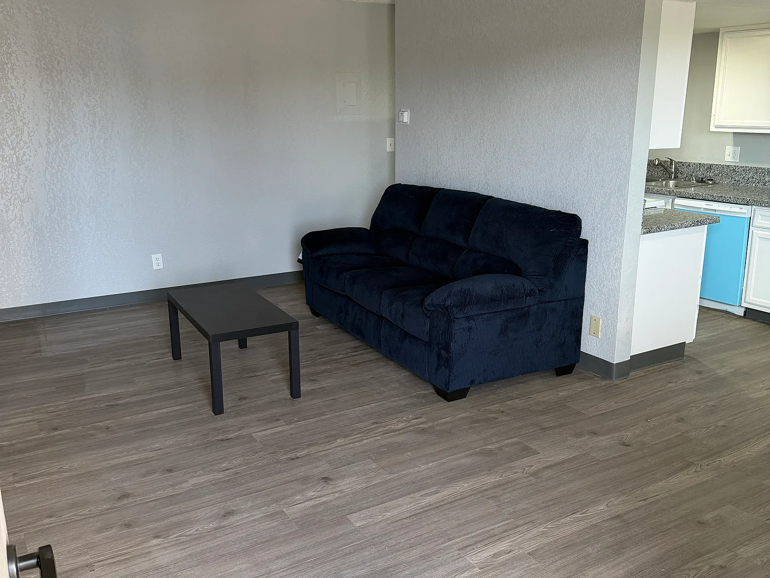 Regency Apartments — Photo 3