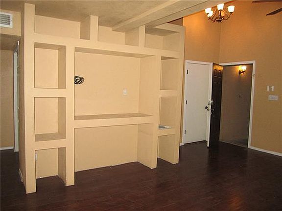 5th image of 424 Valle Negro Dr