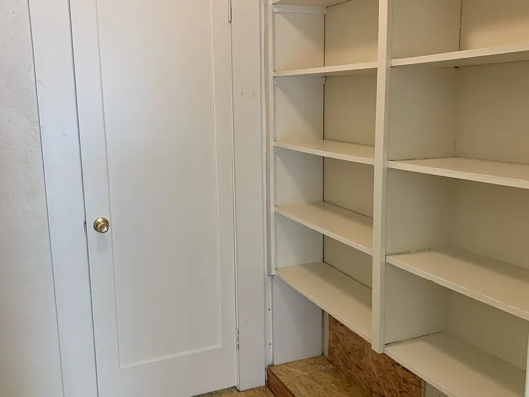 432 W 1st Ave — Photo 9