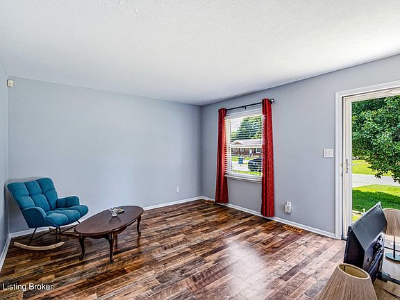 5th image of 6703 Barbrook Rd