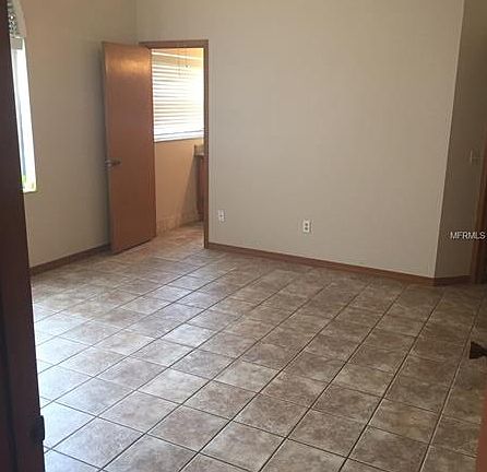 3rd image of 5136 Deer Creek Dr