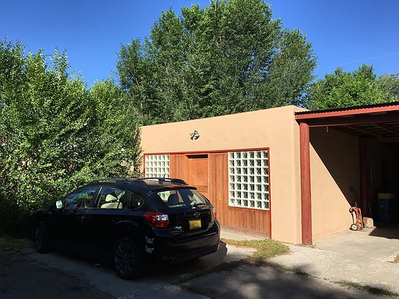 4th image of 418 Vigil St