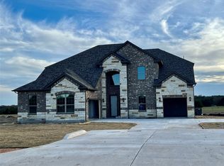 1825 Limestone Ln, Van Alstyne, TX 75495
