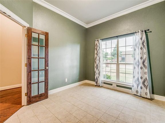 5th image of 12584 Godfrey Dr