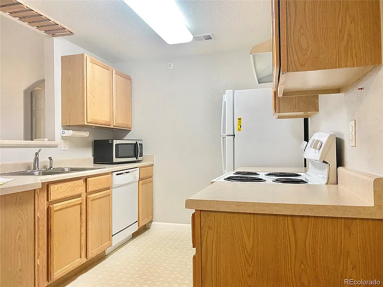 7440 Blackhawk St #9304 — Photo 3
