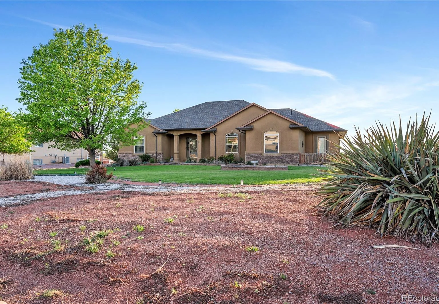 4 bed, 3.0 bath, 2994 sqft, $2,650 — Photo 1