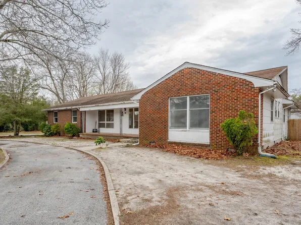 100 Cypress Ave, Egg Harbor Township, NJ 08234