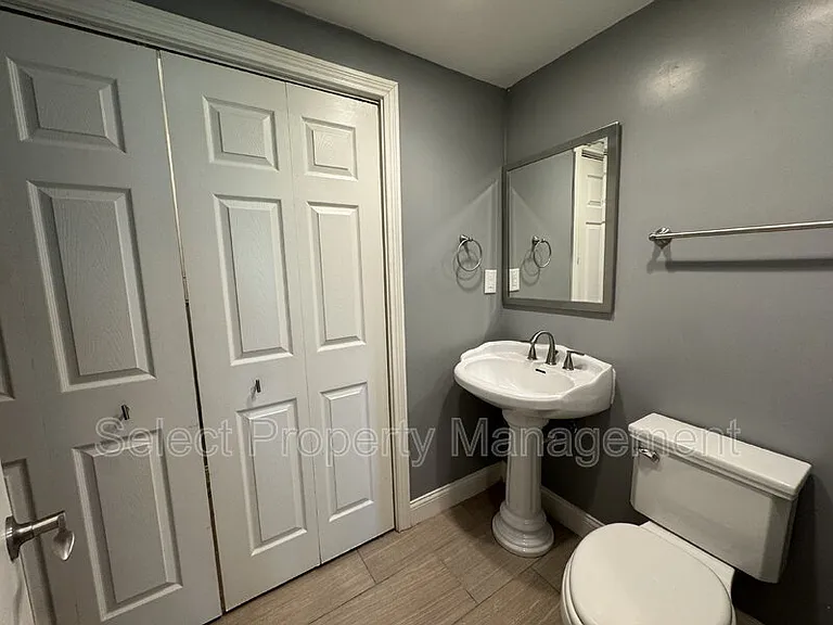 7021 Omaha Ct — Photo 7