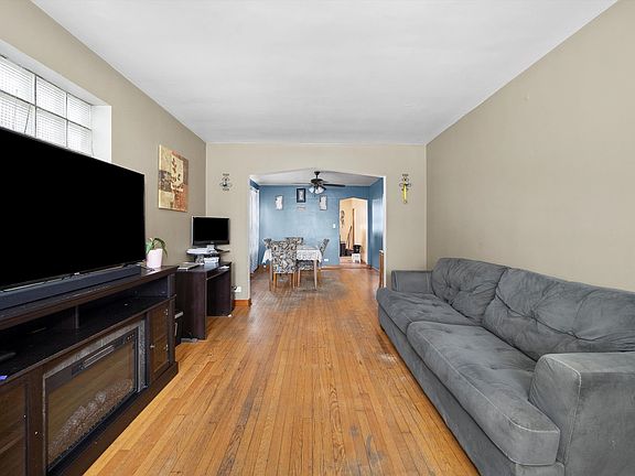 4th image of 3406 S 59th Ave