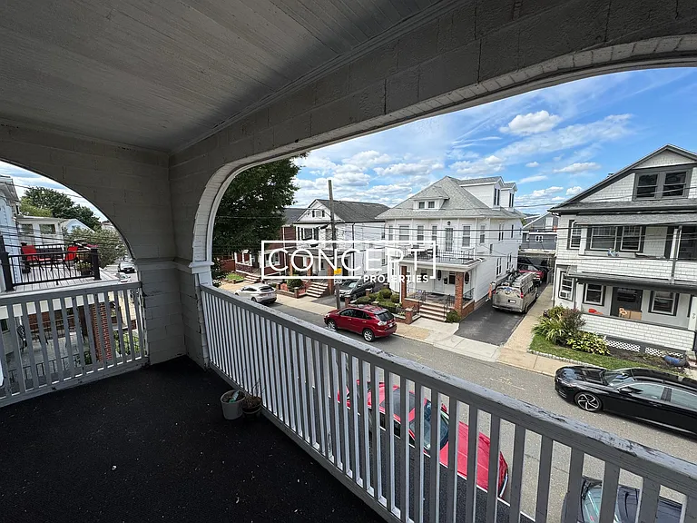 98 W Quincy St #A — Photo 7