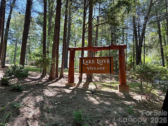 3rd image of 10 Lakemont Cottage Trl #10A