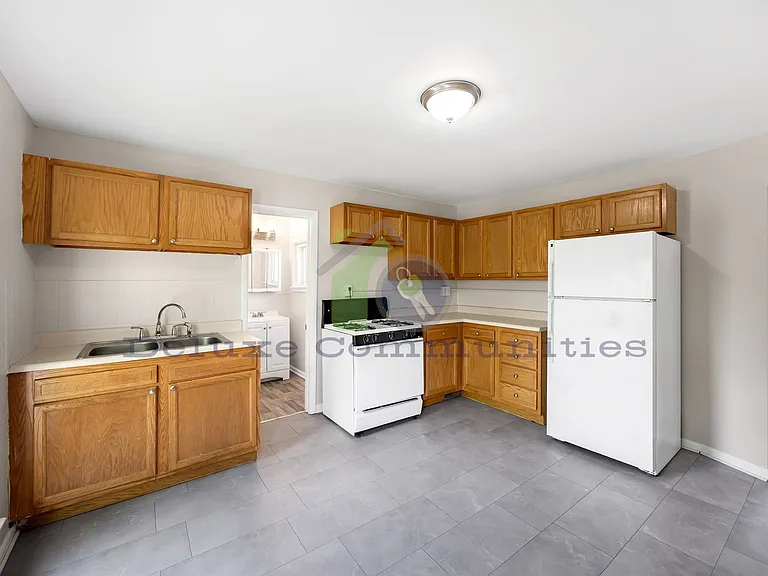 801 Prospect Ave SE — Photo 6