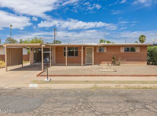 1332 W Simmons Pl, Tucson, AZ 85705