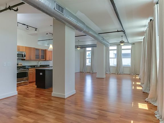 2nd image of 121 N Martin Luther King Blvd Unit 204