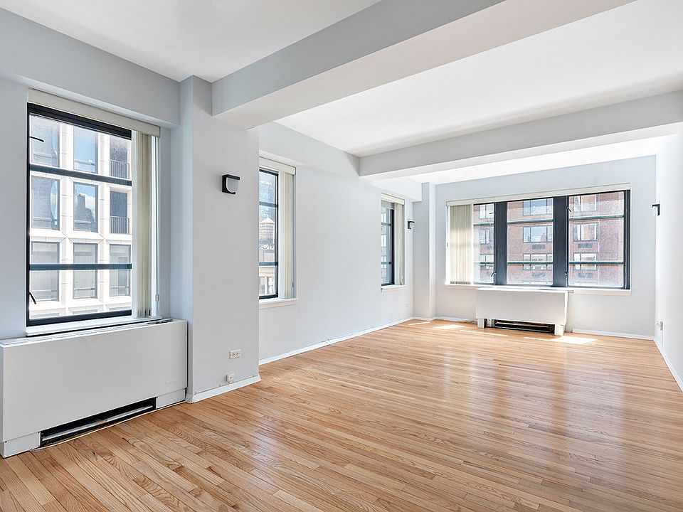 1st image of 43 W 61st St APT 17J