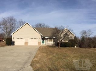 220 Condit Dr, Lamoni, IA 50140
